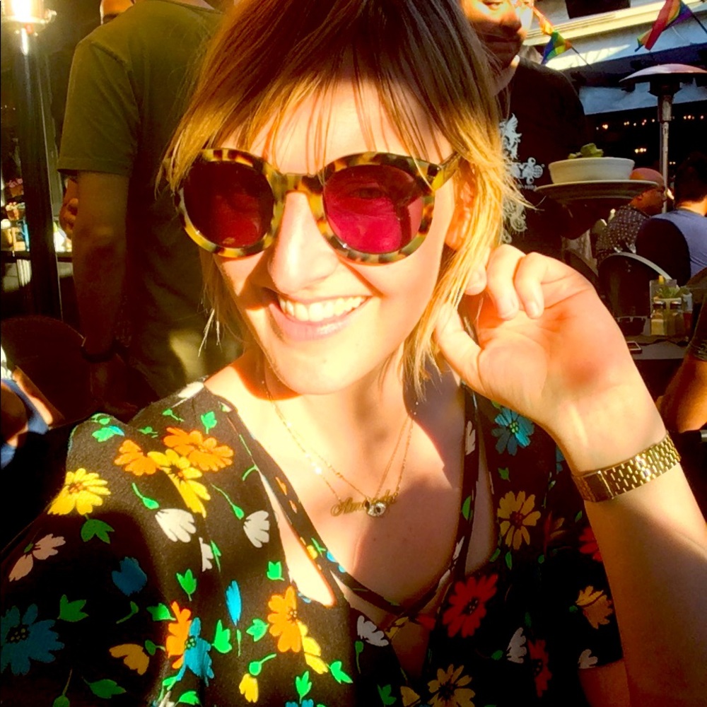 Meet your Posher, ManDeE*